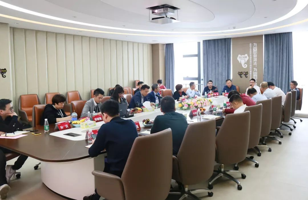 首屆“德利豐2020——產(chǎn)品發(fā)展趨勢規(guī)劃思想?yún)R” 圓滿結(jié)束！(圖10)