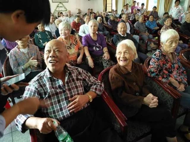 陪伴，是最長情的告白——德利豐家居愛心公益(圖5)