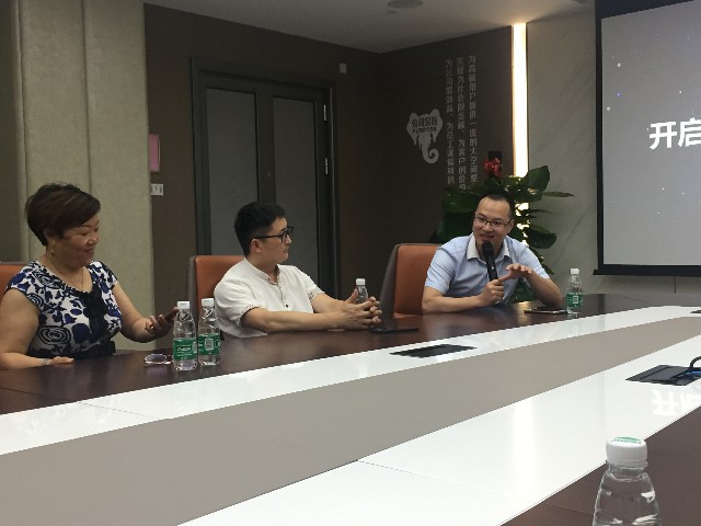 建材行業(yè)專家組團參觀德利豐家居，探討巖板發(fā)(圖5)