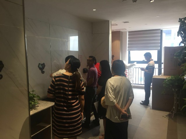 建材行業(yè)專家組團參觀德利豐家居，探討巖板發(fā)(圖7)