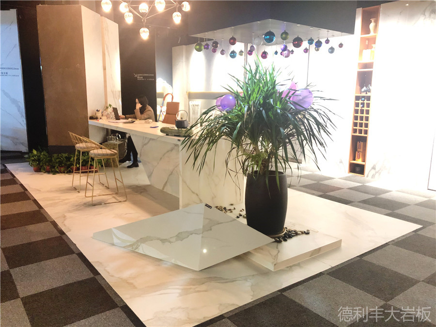 簡直不能再酷！德利豐大巖板太原專賣店成時尚(圖3)