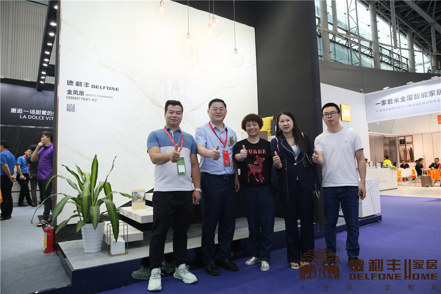 熱度持續(xù)飆升!行業(yè)協(xié)會領導對德利豐大巖板贊(圖12) 熱度持續(xù)飆升!行業(yè)協(xié)會領導對德利豐大巖板贊(圖12)