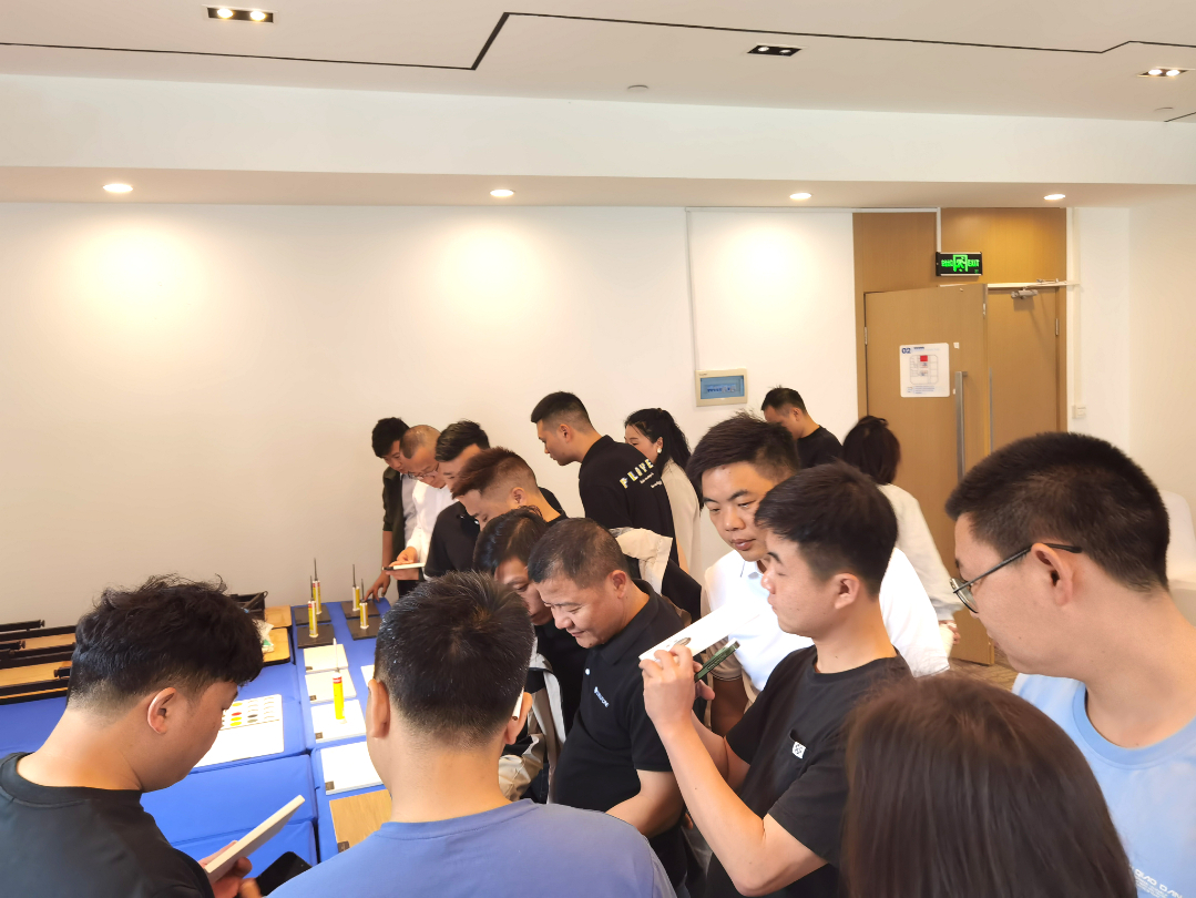 巖領(lǐng)大勢，榮耀同行 | 2024德利豐經(jīng)銷商財富交流會·長沙站圓滿舉行(圖12)